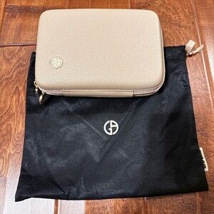 ✨ EVA Air x Giorgio Armani Amenity Kit ✨